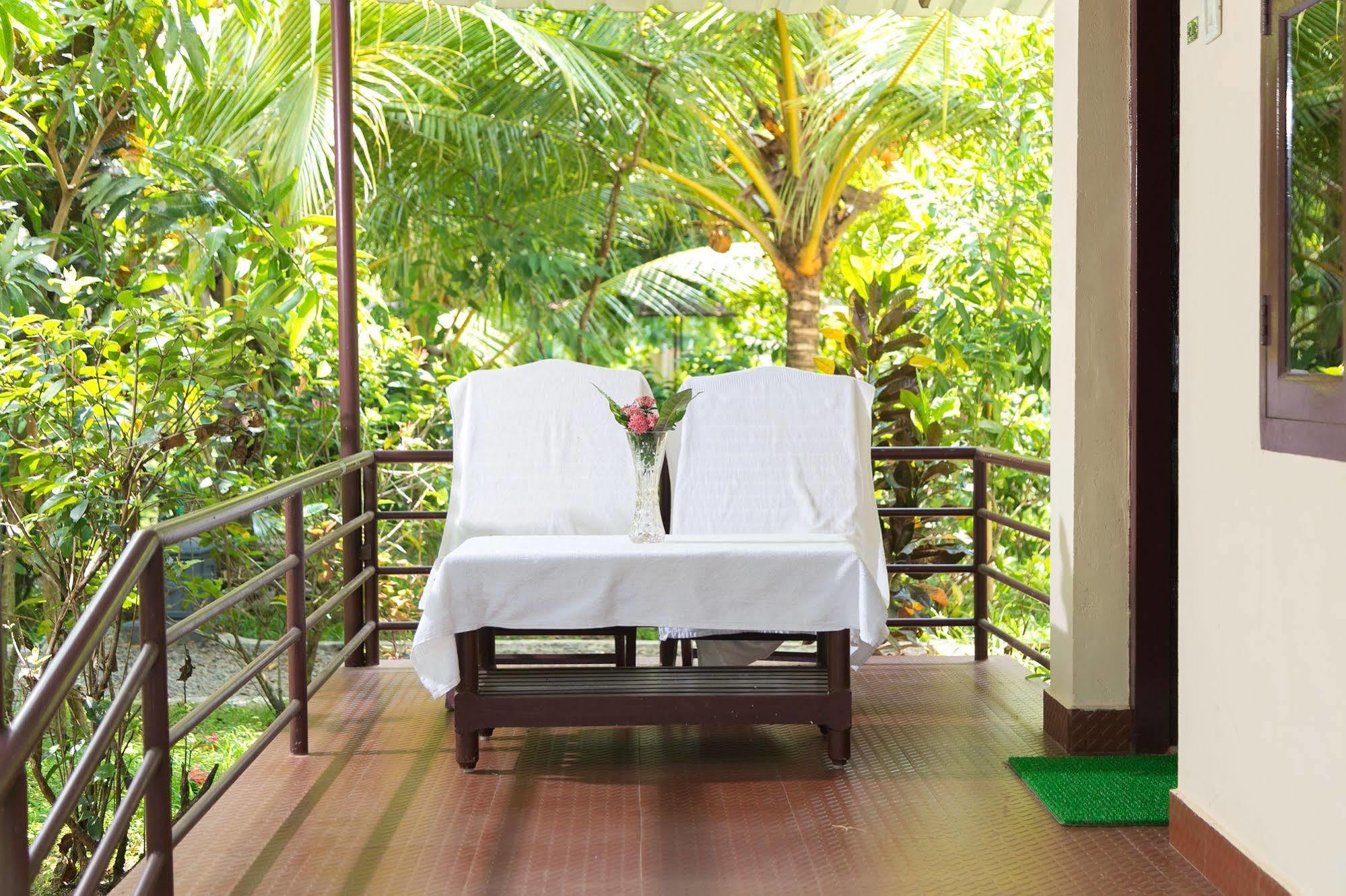 Illikkalam Lakeside Cottages Kumarakom Exterior foto